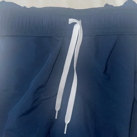 Under Armour Blue Athletic Shorts Performance Fabric - Picture 6 of 6